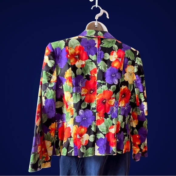Cotton Floral spring jacket by Sandra. 12 petite. - Picture 2 of 8